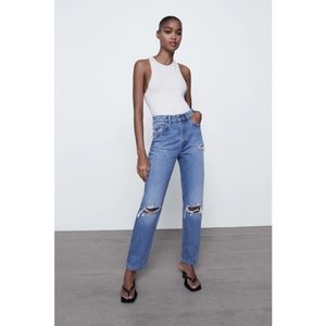 COPY - Zara Classic Mom Fit Distressed High Waisted Jeans NWT 6